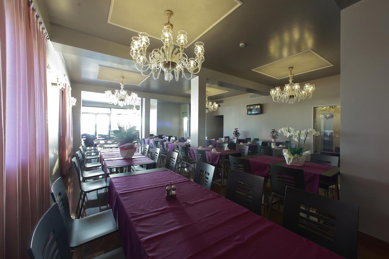 Hotel San Marco 페스키에라델가르다 외부 사진