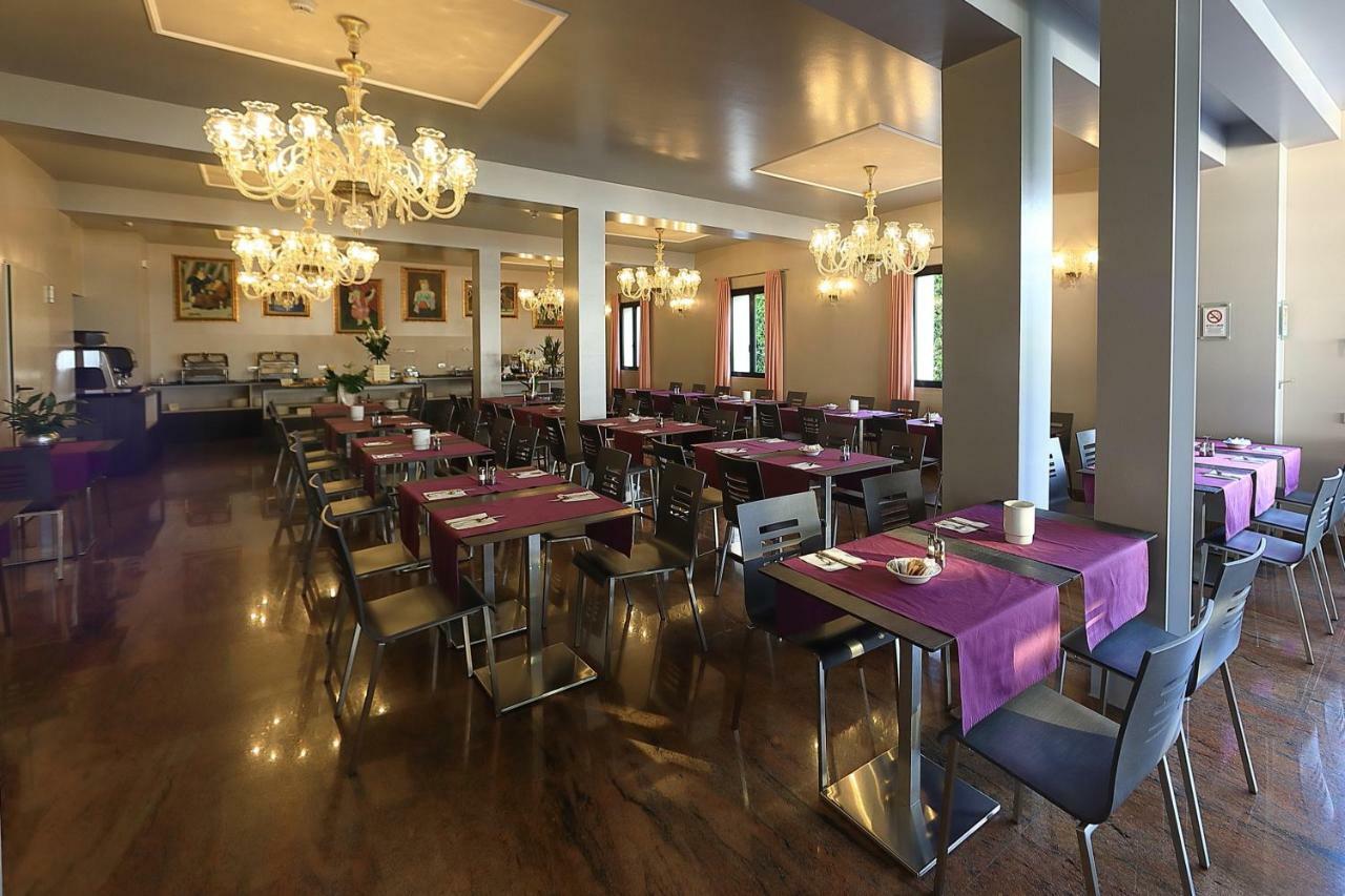 Hotel San Marco 페스키에라델가르다 외부 사진